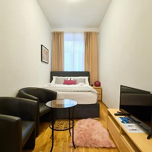 Studio met een King Size Bed